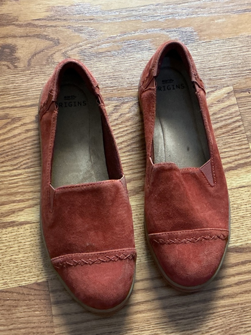 Earth Origins Britt Suede Paprika Color Padded Slip On Shoes Size 9M